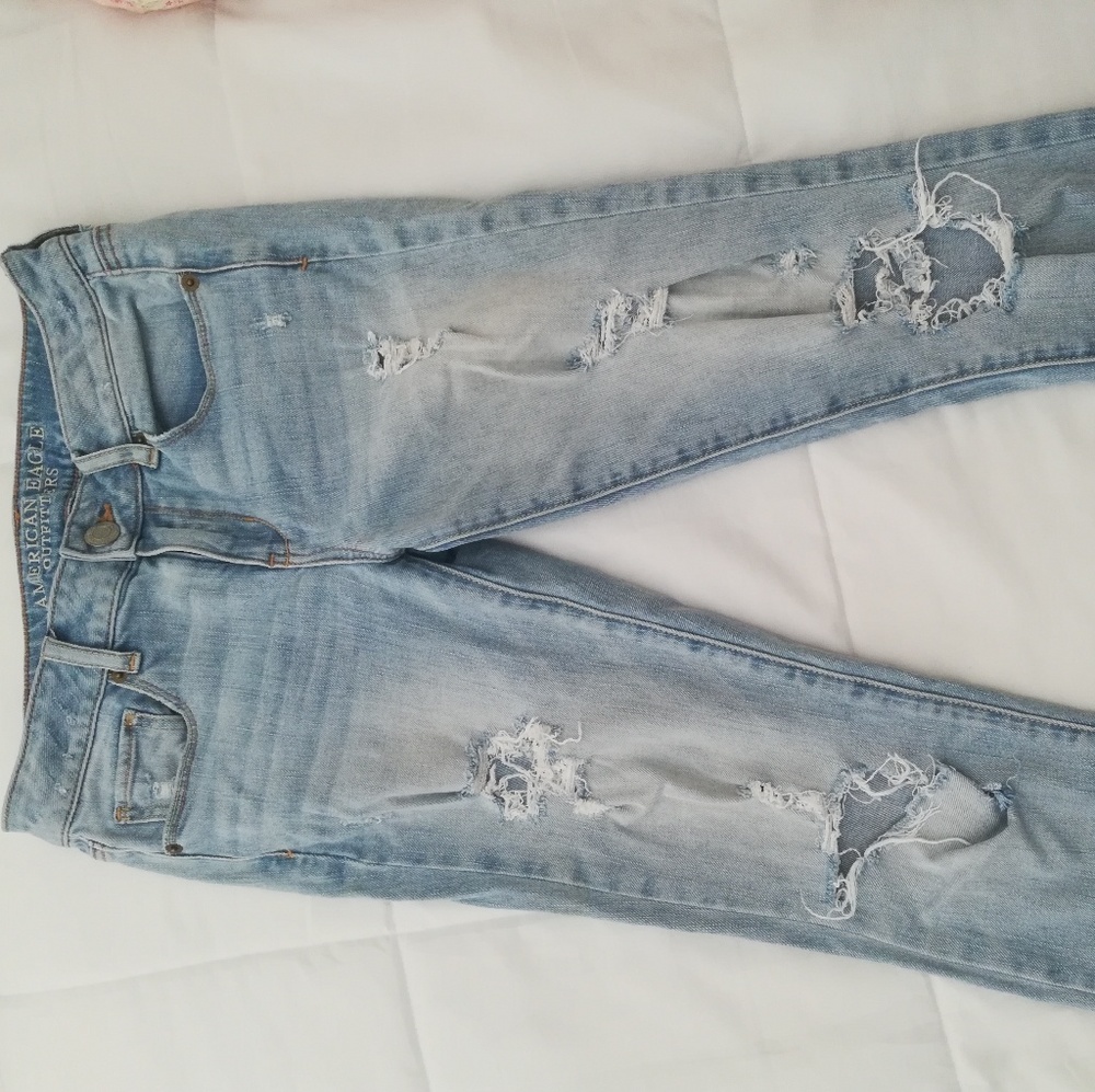 American Eagle Distressed Denim Skinny Jeans